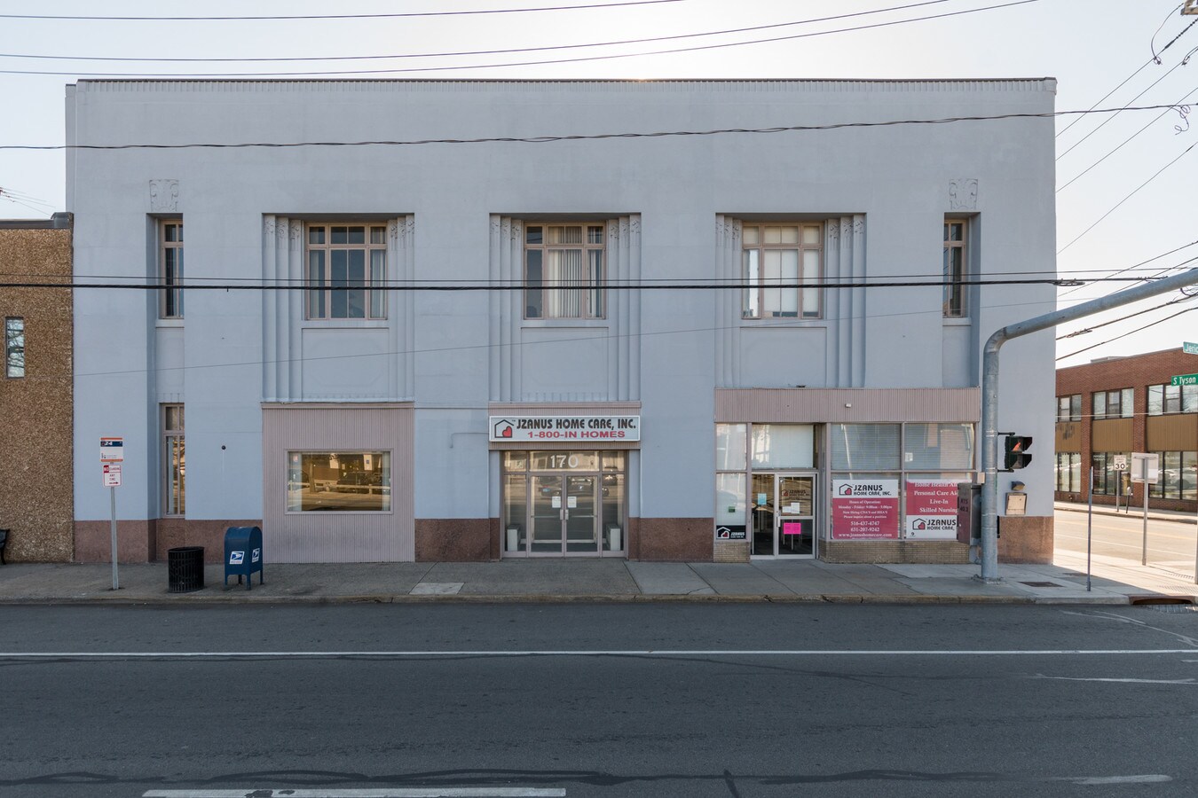 166170 Jericho Tpke, Floral Park, NY 11001