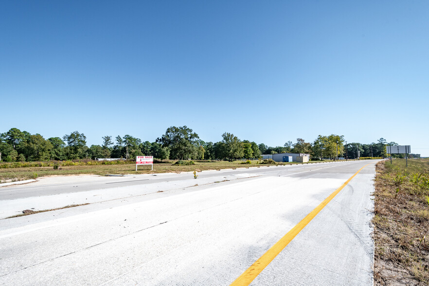 20310 Sams Hill Rd, New Caney, TX for sale - Building Photo - Image 1 of 1