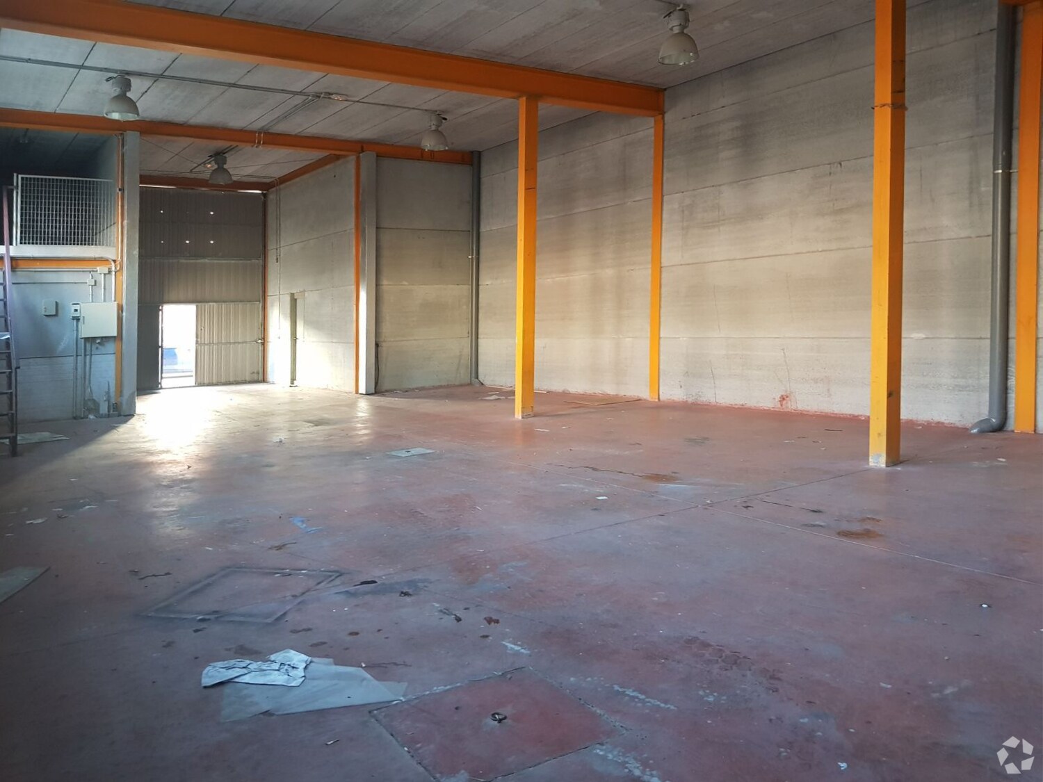  in Alcorcón, Madrid for sale Primary Photo- Image 1 of 1