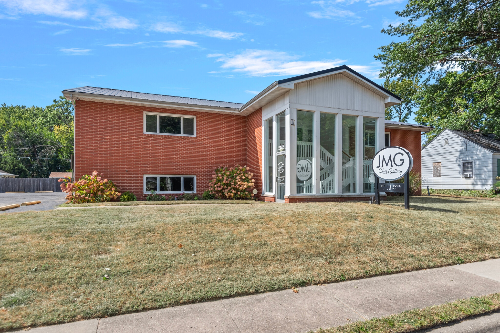 2445 S 5th St, Springfield, IL for sale Building Photo- Image 1 of 46