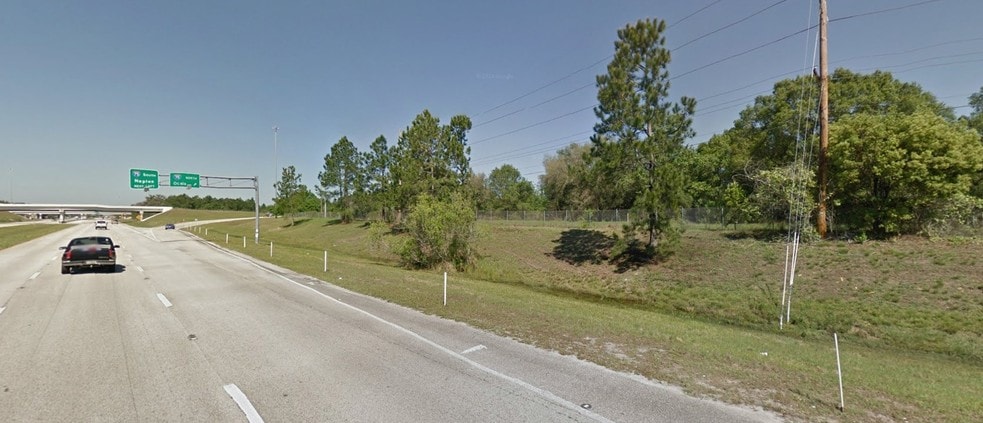 9031 122nd Ave, Tampa, FL for sale - Building Photo - Image 2 of 8