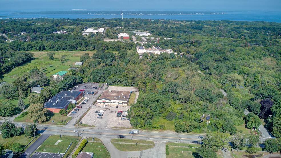 2500 E Main Rd, Portsmouth, RI for sale - Aerial - Image 1 of 1