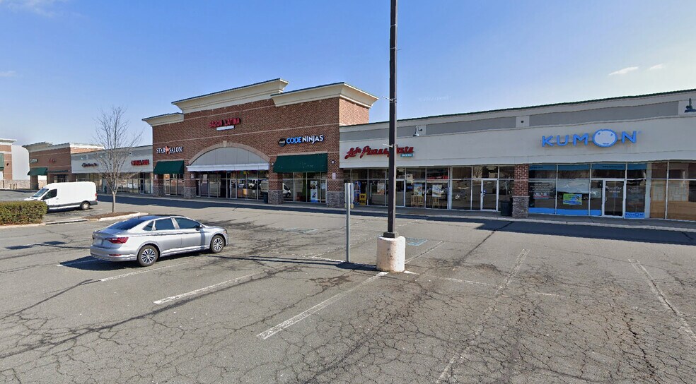 7499-7567 Somerset Crossing Dr, Gainesville, VA for lease - Building Photo - Image 2 of 6