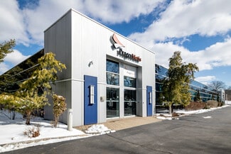 More details for 100 Sunnyside Blvd, Woodbury, NY - Office for Lease