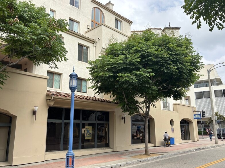 1001 Glendon Ave, Los Angeles, CA for lease - Building Photo - Image 3 of 15