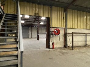 Office in Marignane for lease Interior Photo- Image 2 of 5