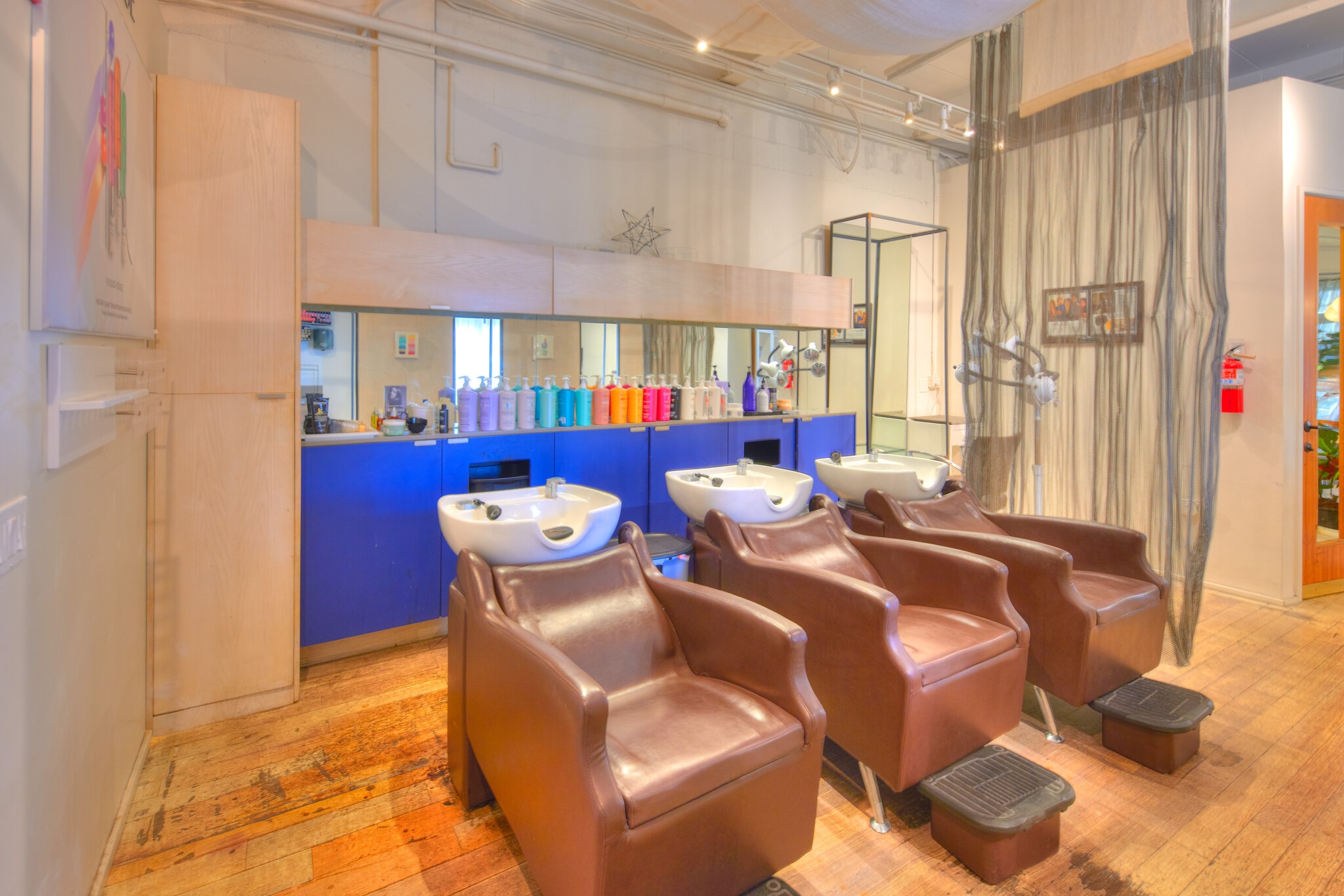 401 Kamakee St, Honolulu, HI for lease Building Photo- Image 1 of 7