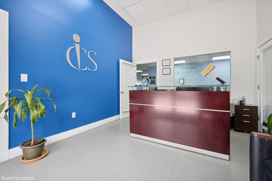 10405 NW 37th Ter, Miami, FL for lease - Building Photo - Image 3 of 18