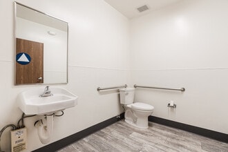 1504 Columbia Ave, Riverside, CA for lease Building Photo- Image 2 of 7