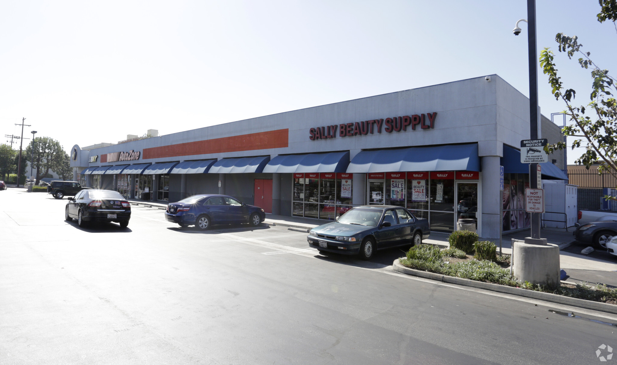 16500-16530 Sherman Way, Van Nuys, CA for lease Primary Photo- Image 1 of 7