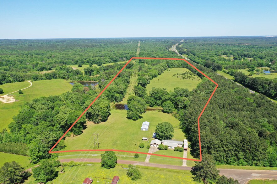 2561 Galilee Rd, Hallsville, TX 75650