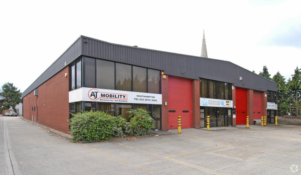 Millbrook Rd W, Southampton for lease - Building Photo - Image 2 of 3