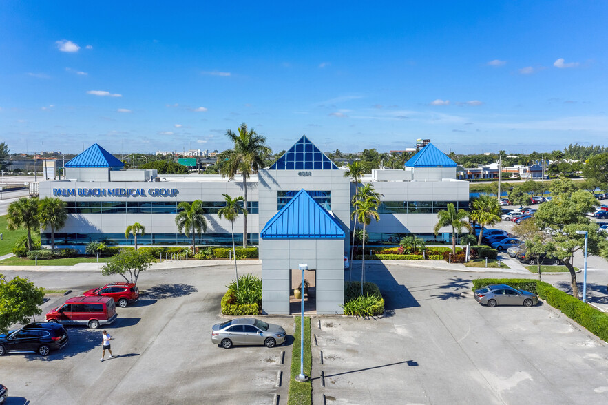 4601 N Congress Ave, West Palm Beach, FL for lease - Building Photo - Image 3 of 13