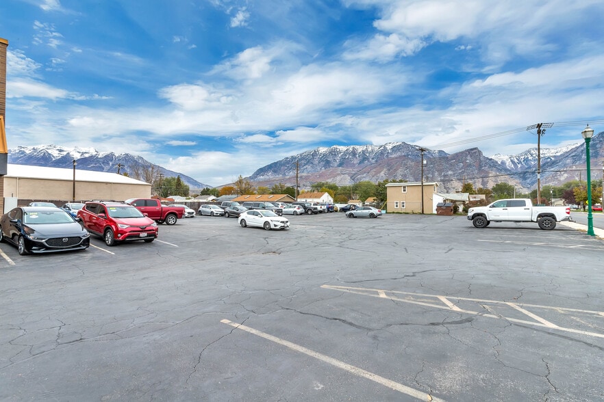 1587-1599 S State St, Orem, UT for lease - Building Photo - Image 2 of 14