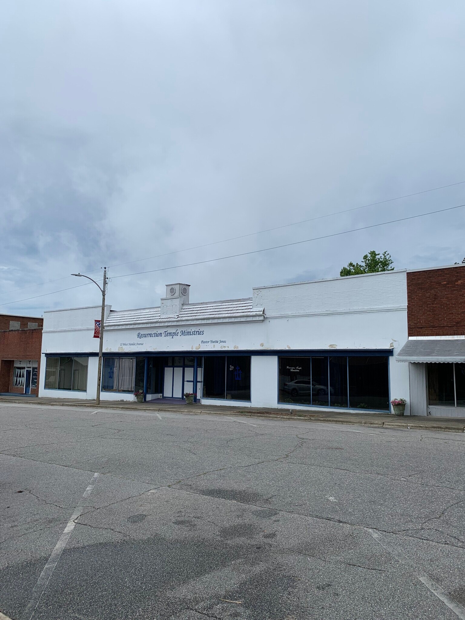11 W Hamlet Ave, Hamlet, NC 28345 Retail / office in downtown Hamlet