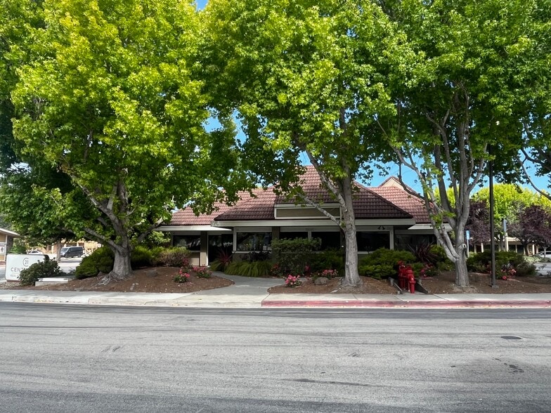 828 Bay Ave, Capitola, CA for lease - Building Photo - Image 3 of 3