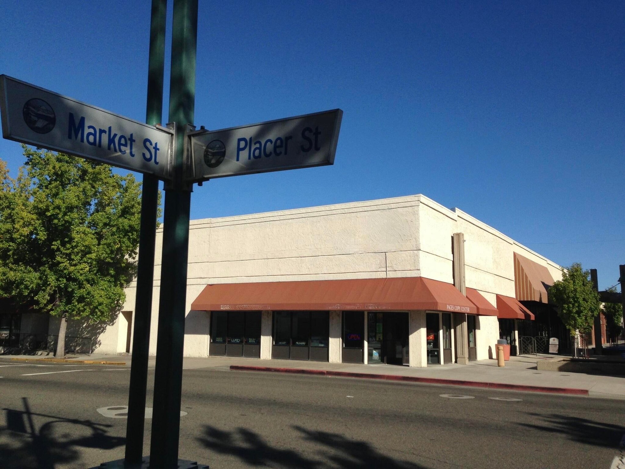 1698 Market St, Redding, CA for lease Building Photo- Image 1 of 5