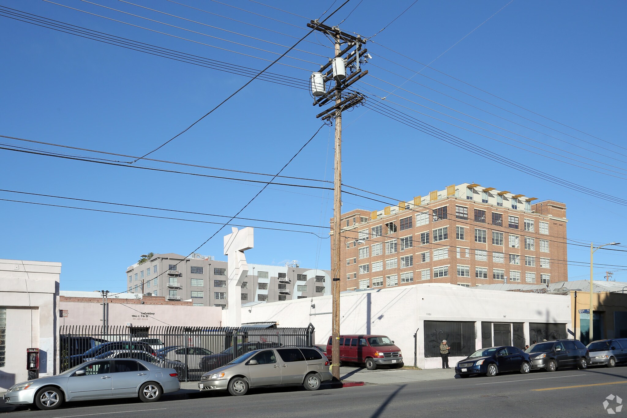 1811 E 7th St, Los Angeles, CA for sale Primary Photo- Image 1 of 1