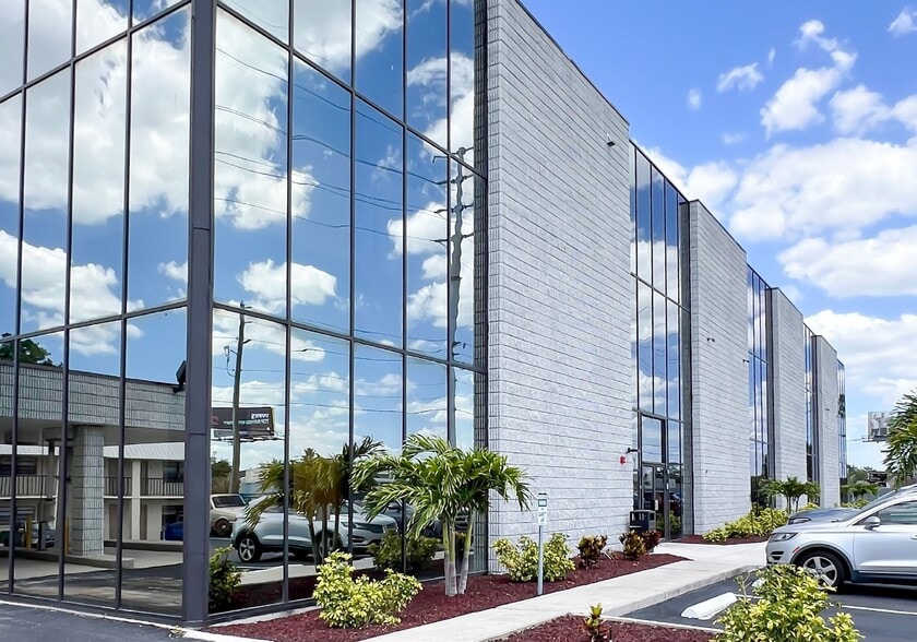 6709 Ridge Rd, Port Richey, FL for lease - Building Photo - Image 2 of 22