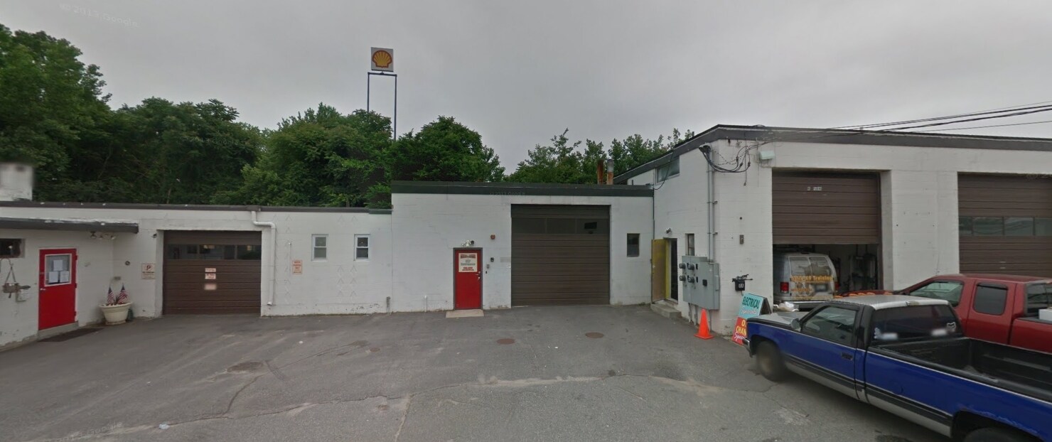 12 Sunnyside Ave, Johnston, RI 02919