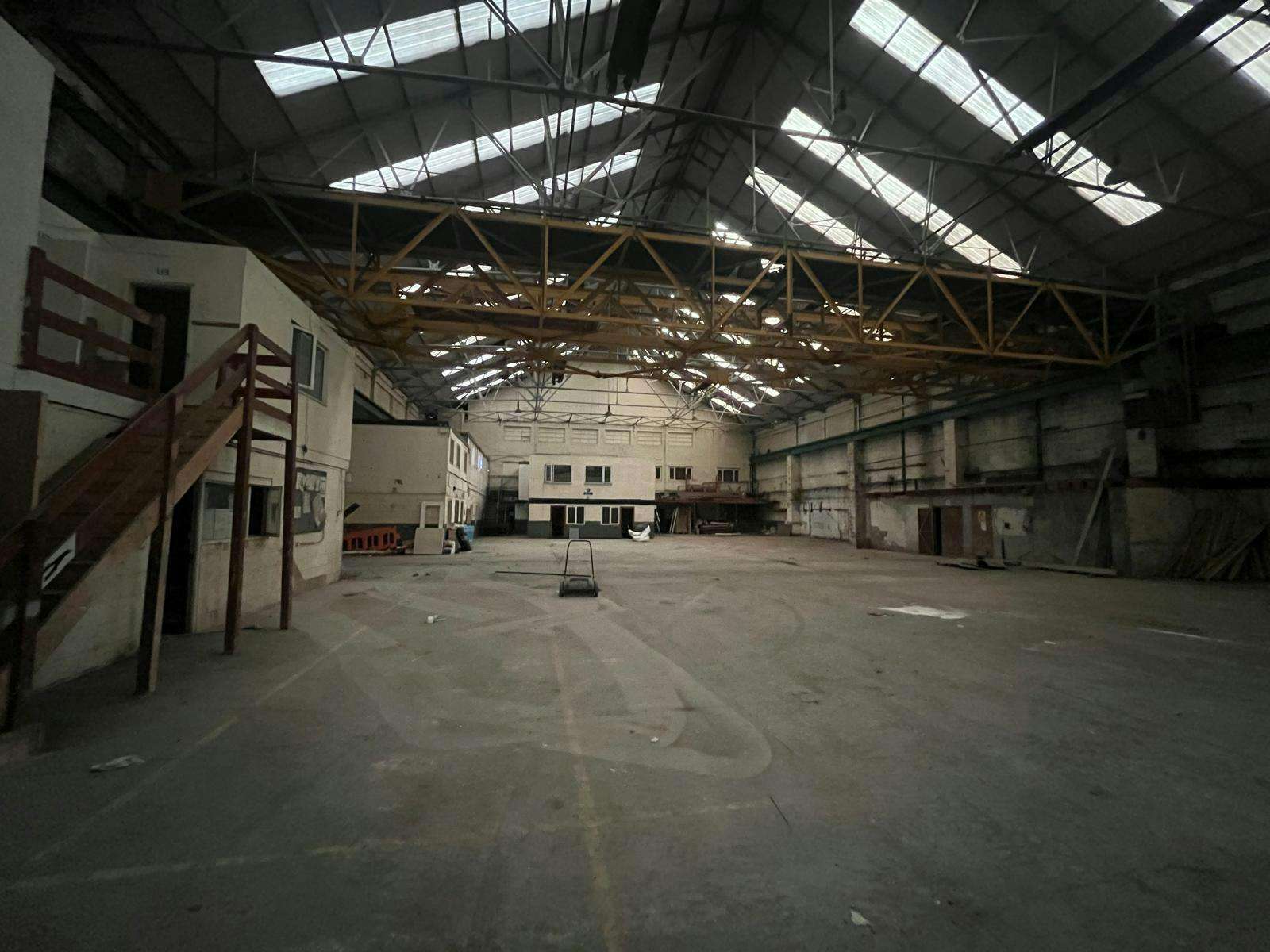 7-8 Curran Rd, Cardiff for lease Interior Photo- Image 1 of 4