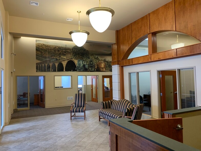 212 Front St, Marysville, PA for sale - Interior Photo - Image 3 of 10