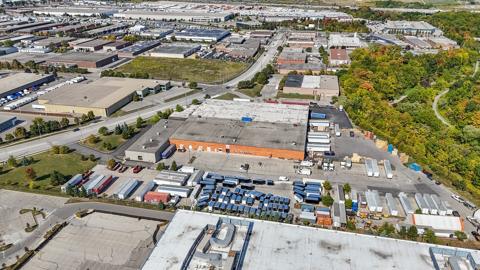 5135 Creekbank Rd, Mississauga, ON for sale - Building Photo - Image 3 of 16