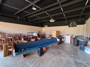 7040 State Highway 75 S, Huntsville, TX for lease Interior Photo- Image 2 of 7