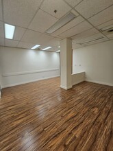 1112 W Pender St, Vancouver, BC for lease Interior Photo- Image 2 of 12