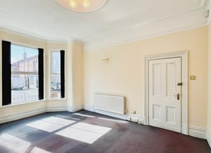 28 Railway Rd, Leigh for lease Interior Photo- Image 2 of 5