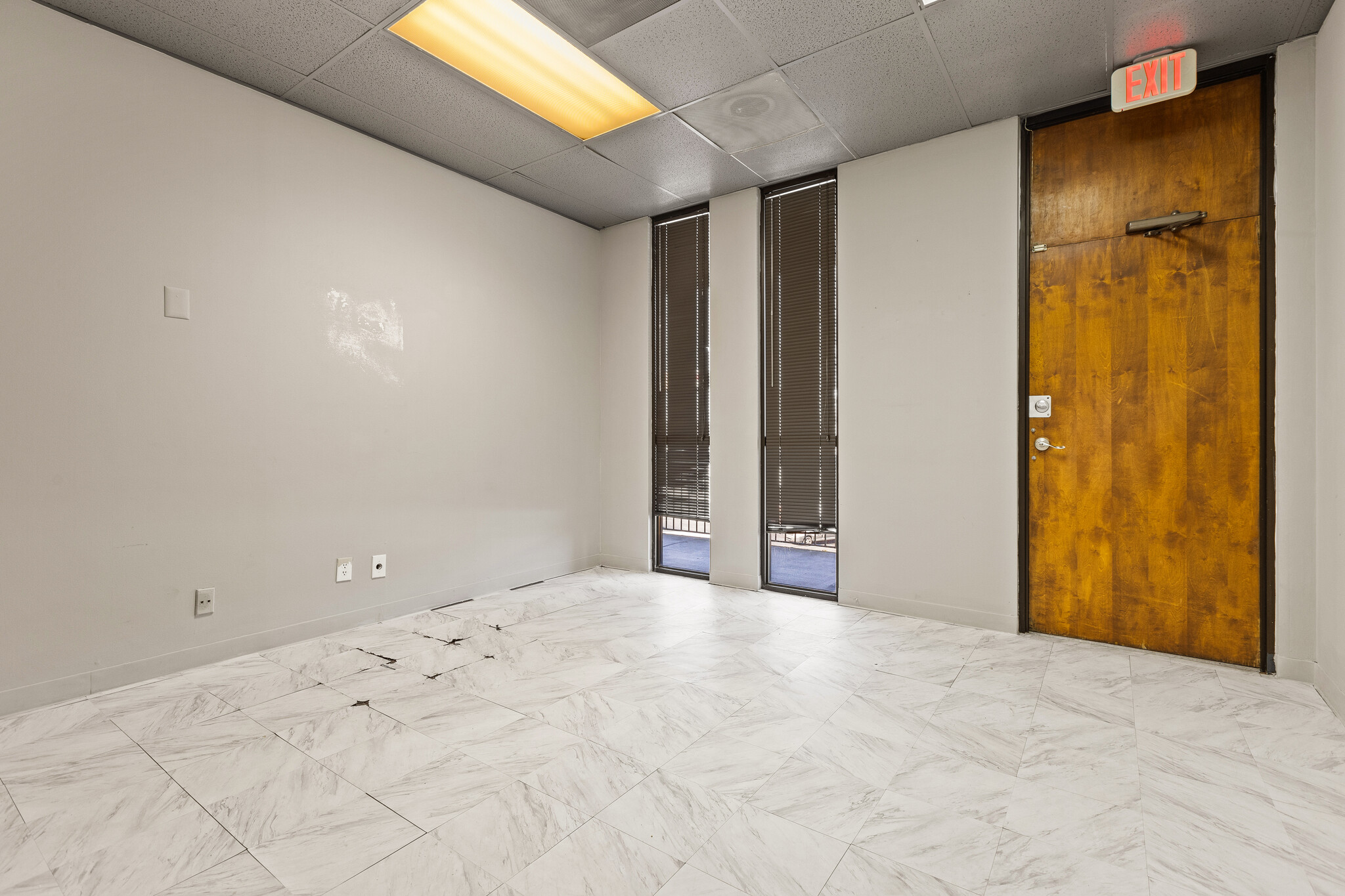 3455 N Desert Dr, East Point, GA for lease Building Photo- Image 1 of 7