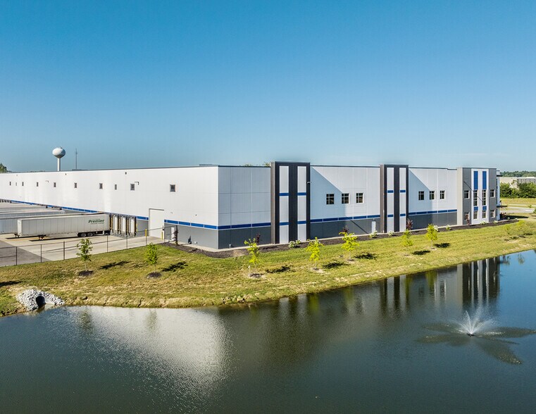 20099 N East St, Westfield, IN for lease - Building Photo - Image 2 of 8