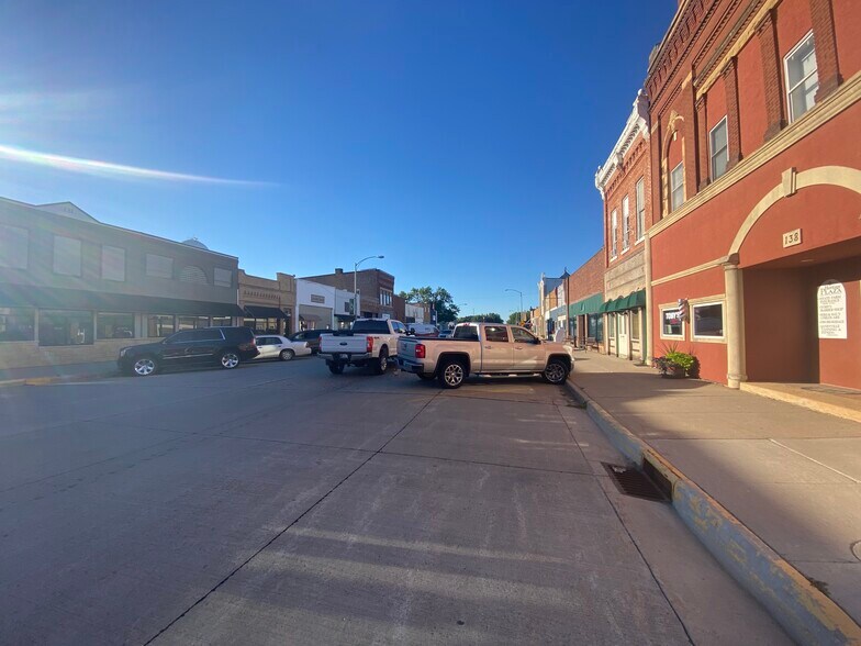 138 N Main St Janesville MN 56048 - 138 N Main St Janesville MN Building Photo 2 Large 