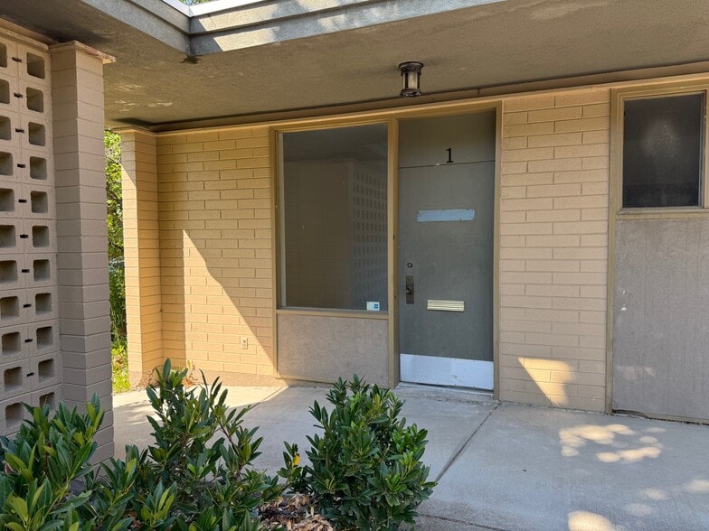 167 E 200 N, Logan, UT for lease - Building Photo - Image 2 of 6