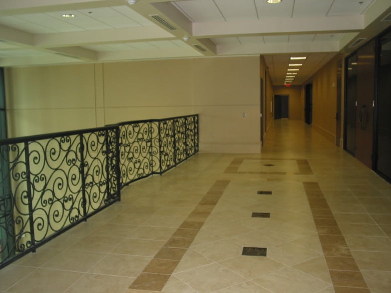 1015 Medical Center Blvd, Webster, TX for sale - Interior Photo - Image 1 of 1