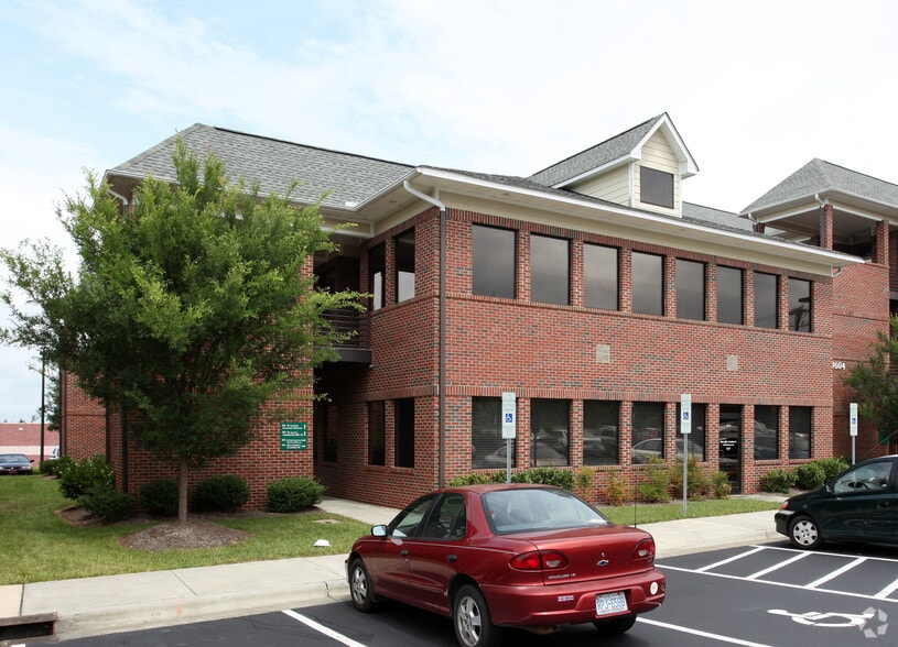 3608 Shannon Rd, Durham, NC for lease - Building Photo - Image 1 of 7