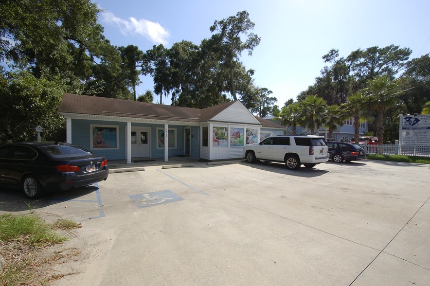 1835 Ribaut Rd, Port Royal, Sc 29935 