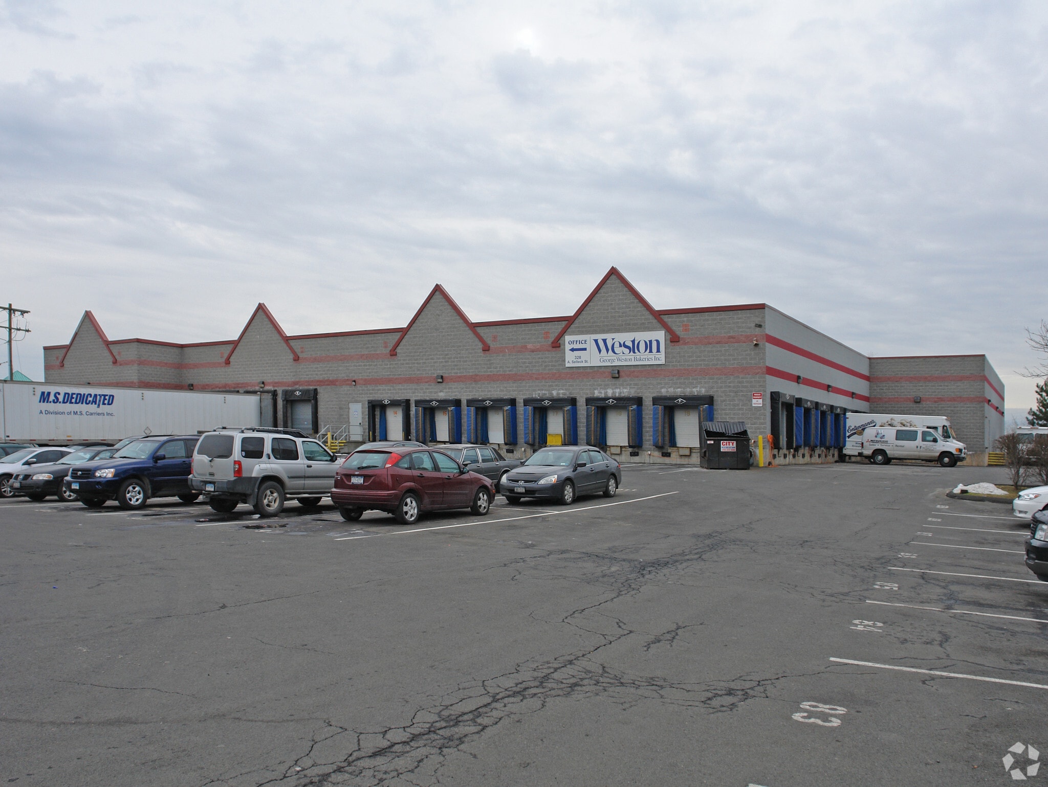 328 Selleck St, Stamford, CT for lease Building Photo- Image 1 of 27