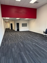 1789 N Lexington Ave, Roseville, MN for lease Interior Photo- Image 2 of 8