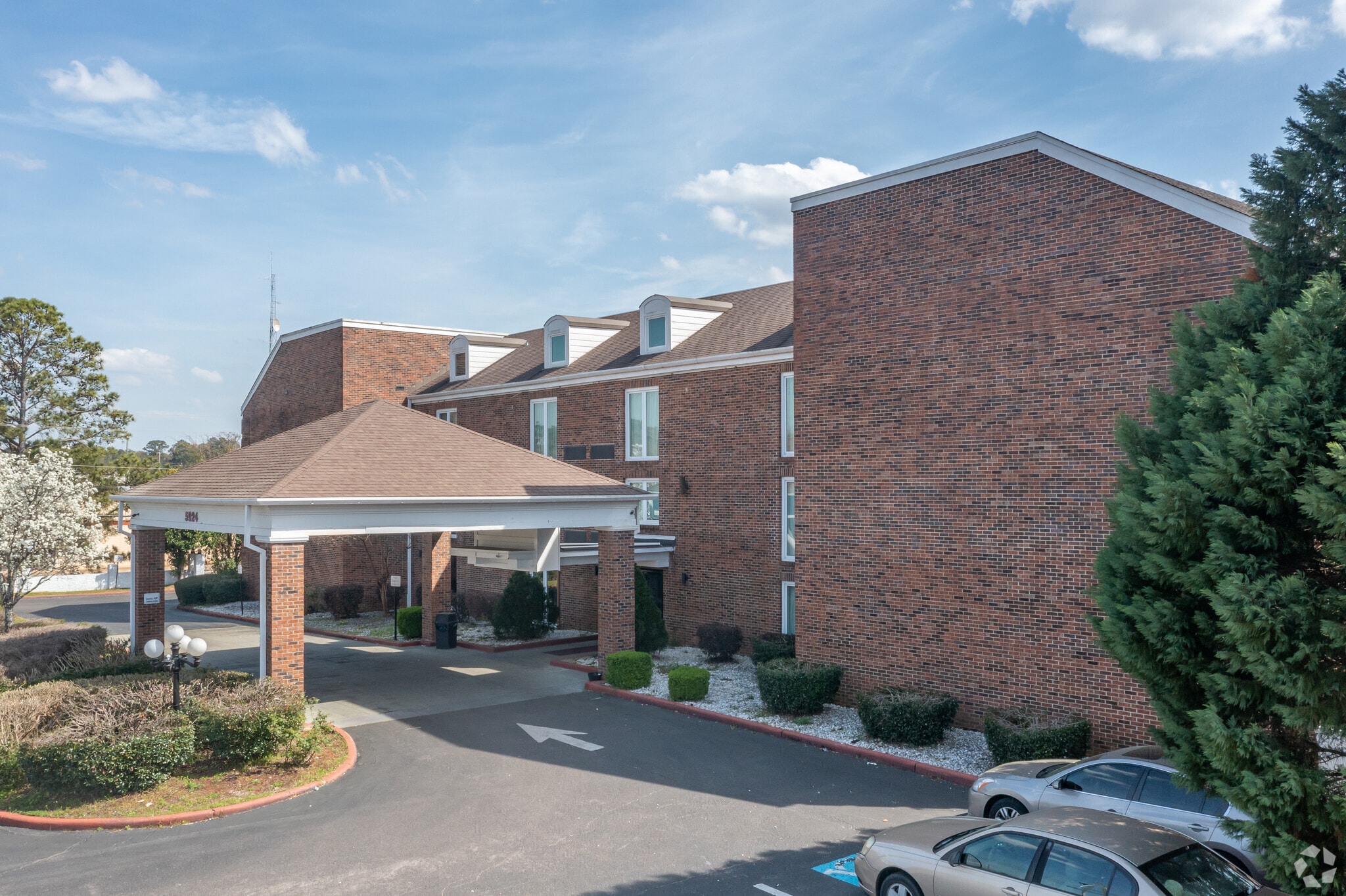 5924 Monticello Dr, Montgomery, AL 36117