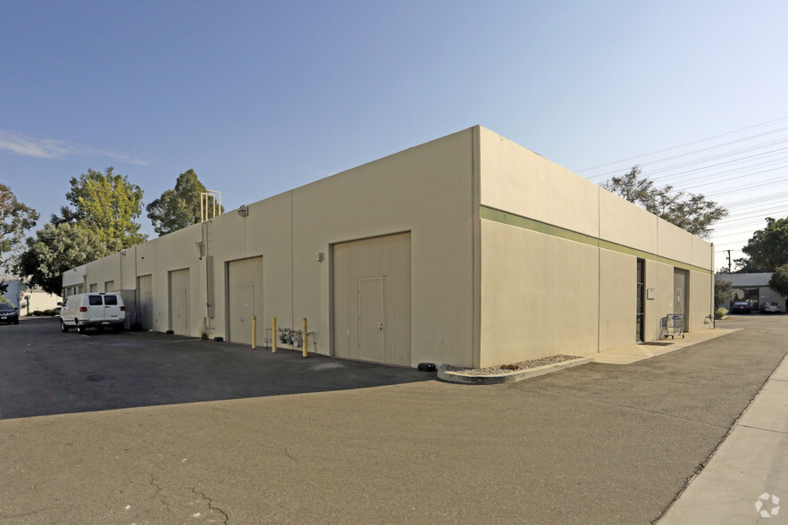 25530 Avenue Stanford, Valencia, CA for lease - Building Photo - Image 3 of 6