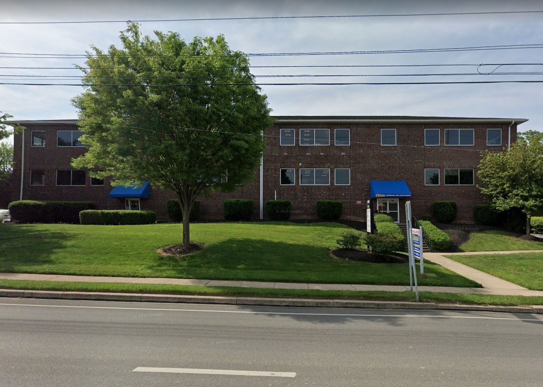 3748 W Chester Pike, Newtown Square, PA for lease Building Photo- Image 1 of 2