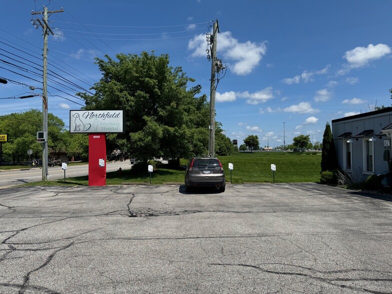 10545 Northfield Rd, Northfield, OH for sale - Building Photo - Image 3 of 13