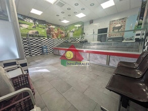 Retail in Madrid, Madrid for lease Interior Photo- Image 2 of 13