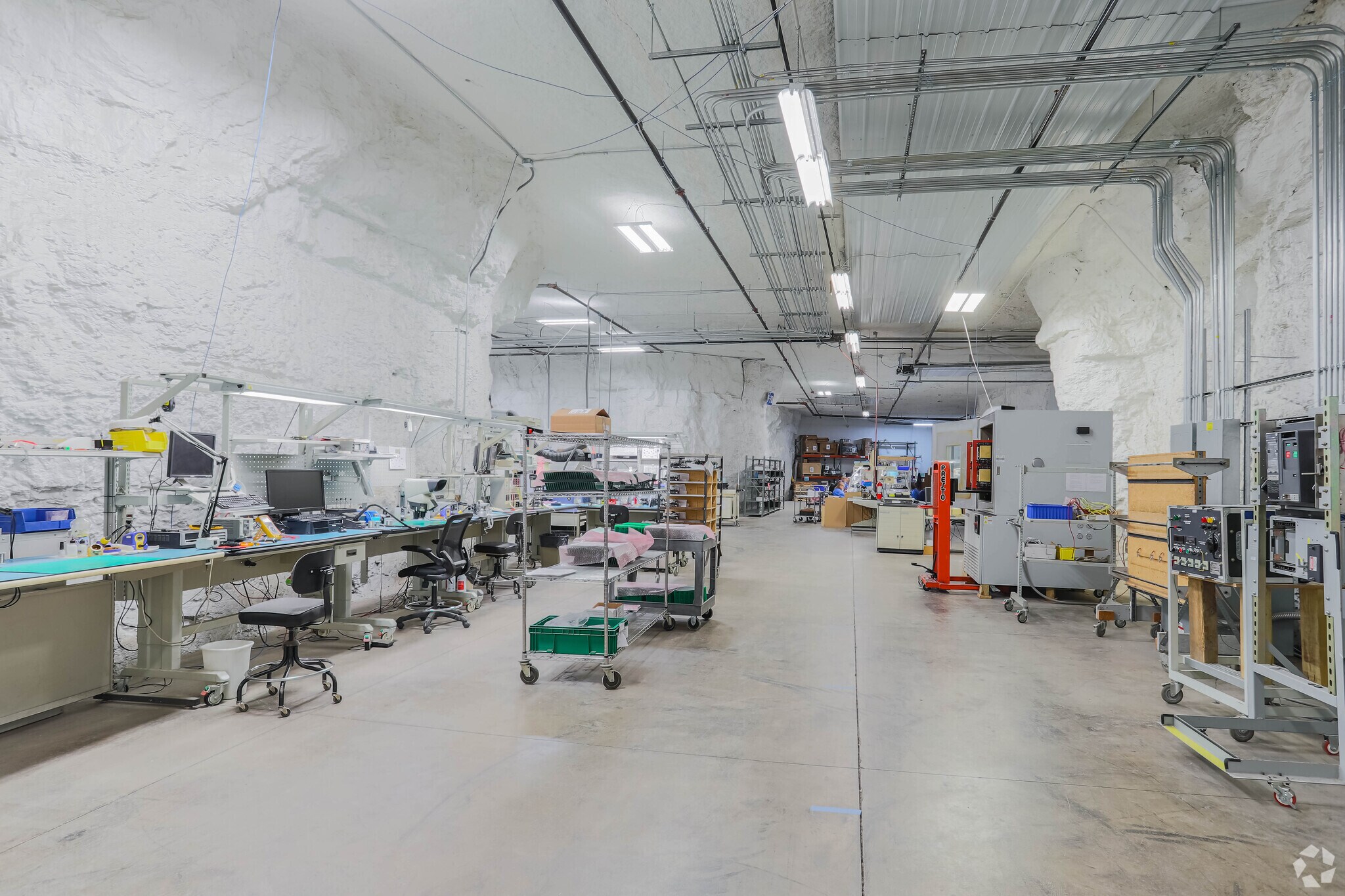 1605 Old Route 18, Wampum, PA 16157 Wampum Underground Commerce