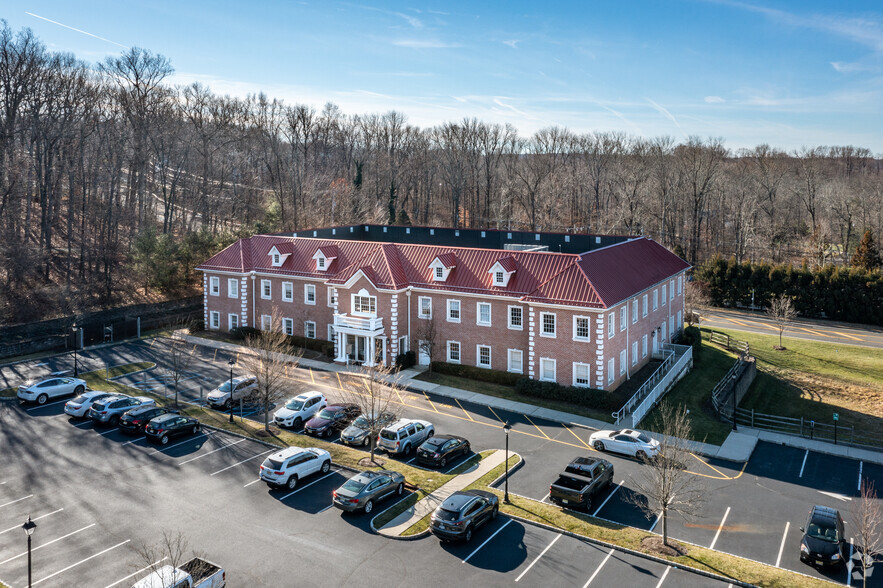 266 King George Rd, Warren, NJ for lease - Building Photo - Image 1 of 5