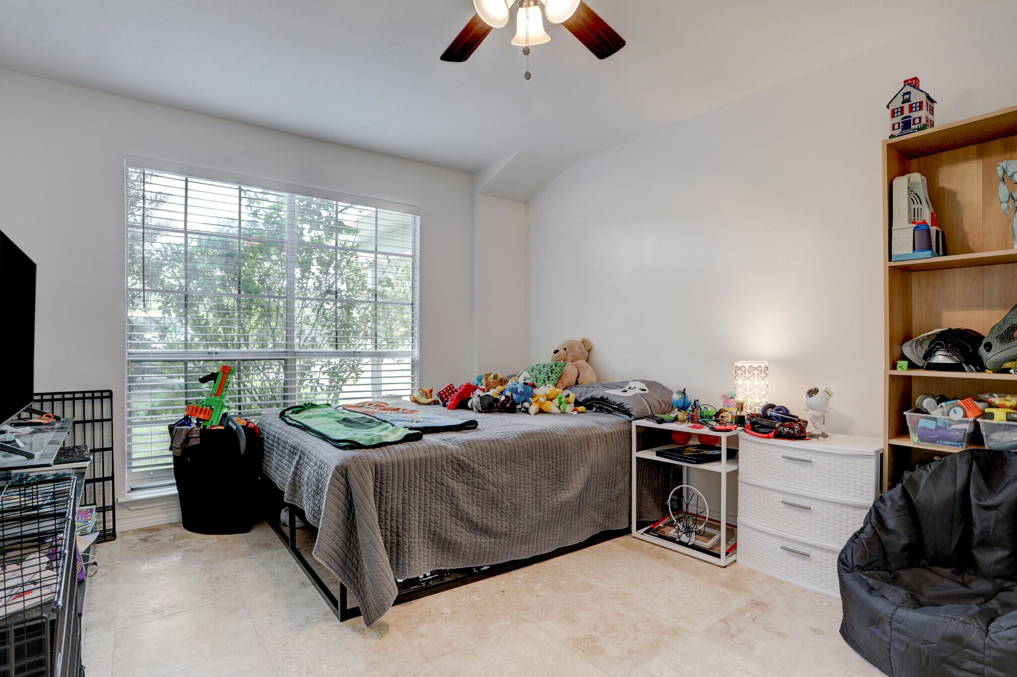 7810 Oakridge Dr, Hitchcock, TX 77563 Multifamily for Sale