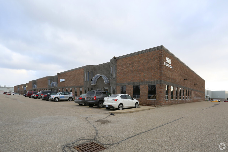 975 Bleams Rd, Kitchener, ON for lease - Primary Photo - Image 1 of 2