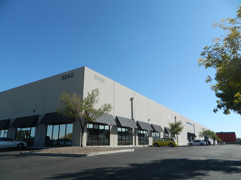 3245 E Patrick Ln, Las Vegas, NV for lease - Building Photo - Image 1 of 4