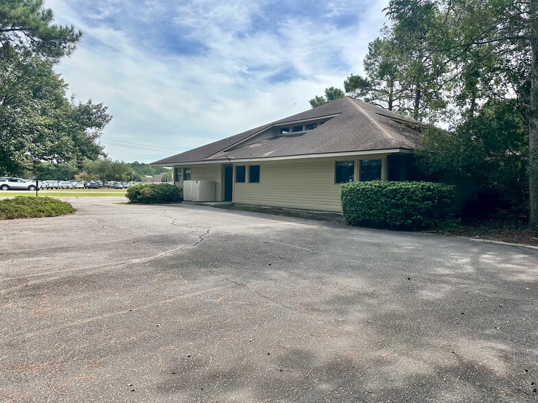 8028 Myrtle Trace Dr, Conway, SC for lease - Building Photo - Image 2 of 39
